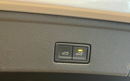 Volkswagen Touareg III, 2019 год, 4 874 000 рублей, 40 фотография