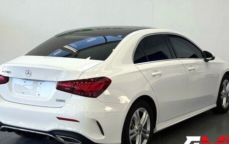Mercedes-Benz A-Класс, 2023 год, 2 402 000 рублей, 2 фотография