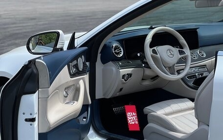 Mercedes-Benz E-Класс, 2017 год, 5 450 000 рублей, 8 фотография