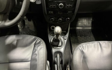 Renault Duster I рестайлинг, 2017 год, 1 080 000 рублей, 13 фотография