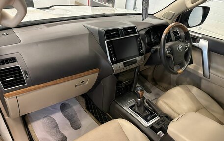 Toyota Land Cruiser Prado 150 рестайлинг 2, 2021 год, 6 199 900 рублей, 13 фотография