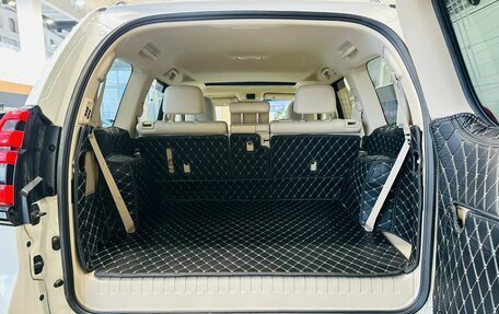 Toyota Land Cruiser Prado 150 рестайлинг 2, 2021 год, 6 199 900 рублей, 21 фотография