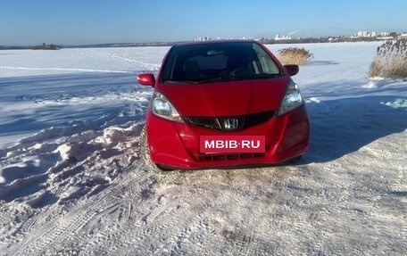 Honda Jazz II рестайлинг, 2011 год, 630 000 рублей, 3 фотография