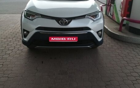 Toyota RAV4, 2018 год, 2 600 000 рублей, 1 фотография