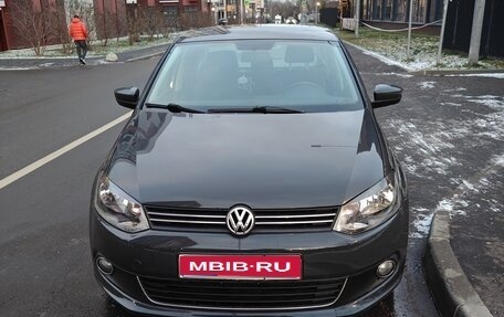 Volkswagen Polo VI (EU Market), 2010 год, 1 050 000 рублей, 1 фотография