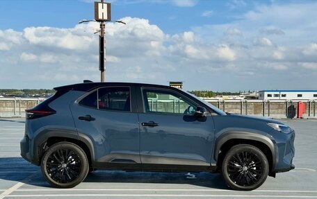 Toyota Yaris Cross, 2023 год, 1 530 000 рублей, 3 фотография