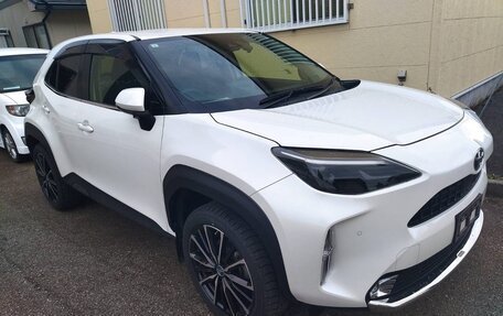 Toyota Yaris Cross, 2023 год, 1 530 000 рублей, 14 фотография