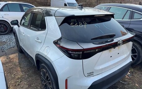 Toyota Yaris Cross, 2023 год, 1 530 000 рублей, 24 фотография