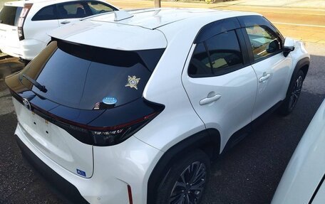 Toyota Yaris Cross, 2023 год, 1 530 000 рублей, 31 фотография