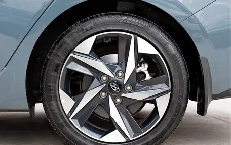 Hyundai Elantra, 2022 год, 1 299 003 рублей, 21 фотография