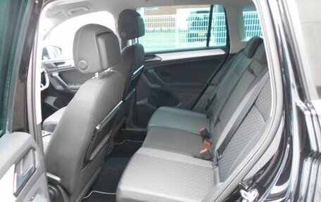 Volkswagen Tiguan II, 2017 год, 1 670 000 рублей, 12 фотография