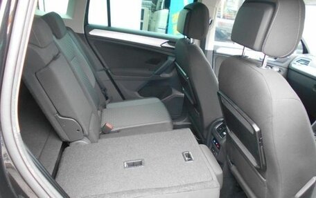 Volkswagen Tiguan II, 2017 год, 1 670 000 рублей, 17 фотография