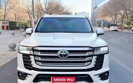 Toyota Land Cruiser, 2025 год, 12 000 911 рублей, 2 фотография