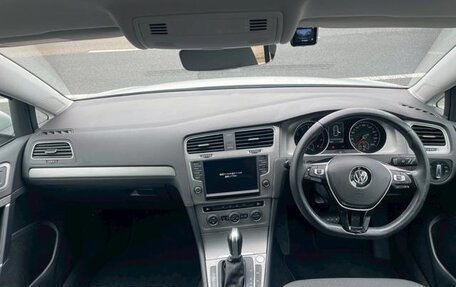 Volkswagen Golf VII, 2017 год, 950 000 рублей, 8 фотография