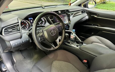 Toyota Camry, 2019 год, 2 350 000 рублей, 5 фотография