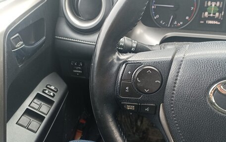 Toyota RAV4, 2018 год, 2 600 000 рублей, 6 фотография