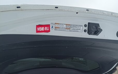 Toyota RAV4, 2018 год, 2 600 000 рублей, 13 фотография