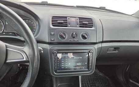 Skoda Fabia II, 2013 год, 825 000 рублей, 9 фотография