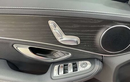 Mercedes-Benz C-Класс, 2018 год, 1 900 000 рублей, 10 фотография