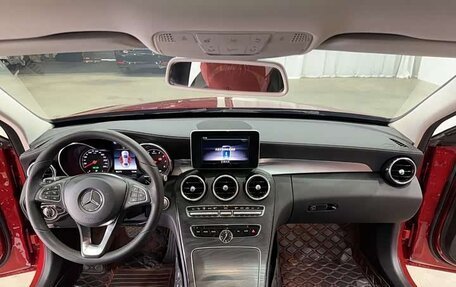 Mercedes-Benz C-Класс, 2018 год, 1 900 000 рублей, 19 фотография