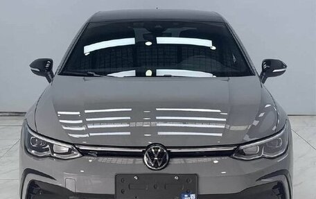 Volkswagen Golf VIII, 2022 год, 1 900 000 рублей, 2 фотография