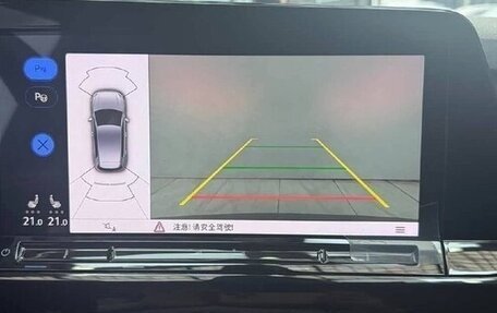 Volkswagen Golf VIII, 2022 год, 1 900 000 рублей, 7 фотография