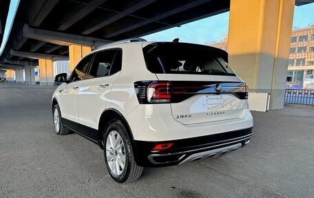 Volkswagen T-Cross I, 2023 год, 1 507 000 рублей, 6 фотография