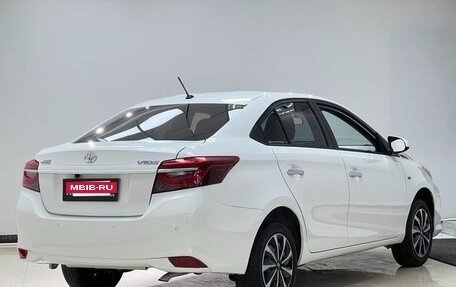 Toyota Vios III, 2022 год, 990 000 рублей, 4 фотография