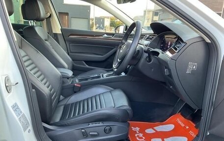 Volkswagen Passat B8 рестайлинг, 2018 год, 1 370 000 рублей, 10 фотография