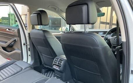 Volkswagen Passat B8 рестайлинг, 2018 год, 1 370 000 рублей, 20 фотография