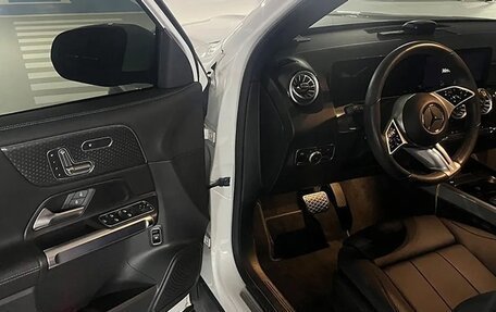 Mercedes-Benz GLB, 2023 год, 3 500 000 рублей, 14 фотография