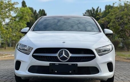 Mercedes-Benz A-Класс, 2023 год, 2 110 000 рублей, 4 фотография