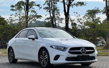 Mercedes-Benz A-Класс, 2023 год, 2 110 000 рублей, 3 фотография