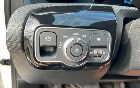 Mercedes-Benz A-Класс, 2023 год, 2 110 000 рублей, 13 фотография