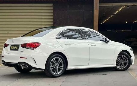 Mercedes-Benz A-Класс, 2022 год, 2 000 000 рублей, 3 фотография