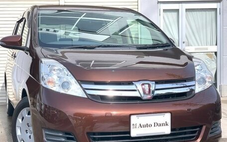 Toyota ISis I, 2012 год, 989 000 рублей, 2 фотография