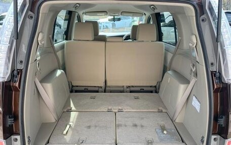 Toyota ISis I, 2012 год, 989 000 рублей, 13 фотография