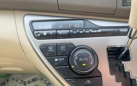 Toyota ISis I, 2012 год, 989 000 рублей, 18 фотография