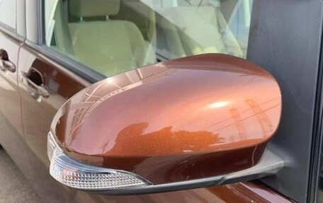 Toyota ISis I, 2012 год, 989 000 рублей, 31 фотография