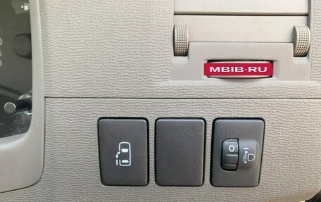 Toyota ISis I, 2012 год, 989 000 рублей, 21 фотография