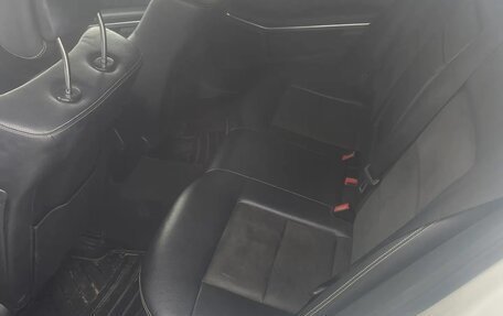 Mercedes-Benz E-Класс, 2011 год, 1 350 000 рублей, 8 фотография