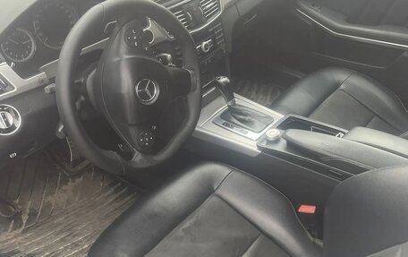 Mercedes-Benz E-Класс, 2011 год, 1 350 000 рублей, 4 фотография