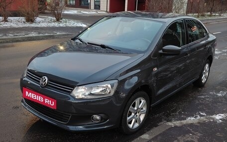 Volkswagen Polo VI (EU Market), 2010 год, 1 050 000 рублей, 2 фотография