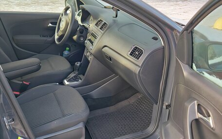 Volkswagen Polo VI (EU Market), 2010 год, 1 050 000 рублей, 14 фотография