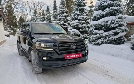 Toyota Land Cruiser 200, 2018 год, 7 700 000 рублей, 3 фотография