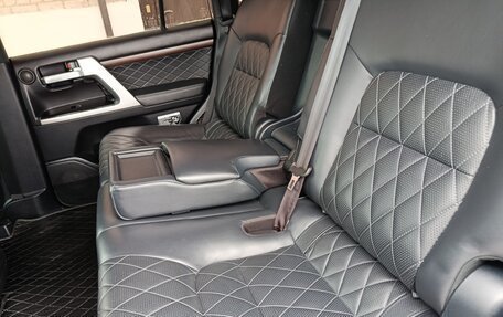 Toyota Land Cruiser 200, 2018 год, 7 700 000 рублей, 13 фотография