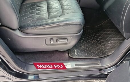 Toyota Land Cruiser 200, 2018 год, 7 700 000 рублей, 10 фотография