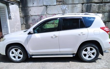 Toyota RAV4, 2011 год, 2 000 000 рублей, 2 фотография