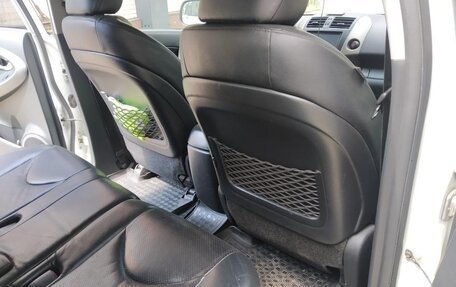 Toyota RAV4, 2011 год, 2 000 000 рублей, 8 фотография