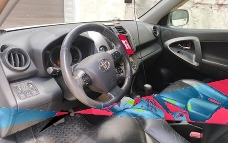 Toyota RAV4, 2011 год, 2 000 000 рублей, 7 фотография